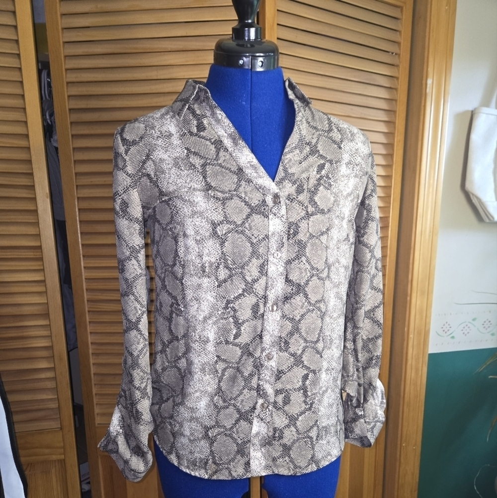The Limited Black and Gray Snakeskin Button Down Shirt